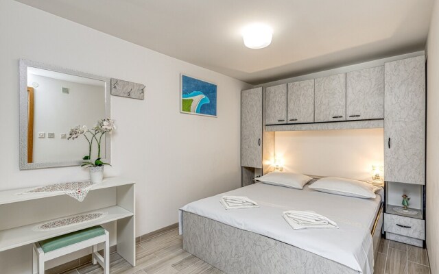 Brač Island Apt Mladineo A4 300mt From S