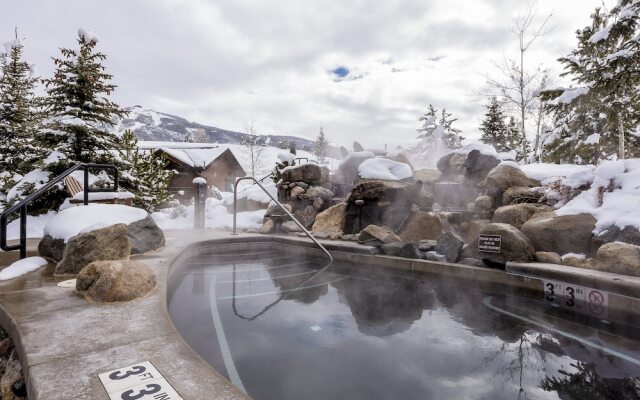 First Tracks 4204 2 Bedroom Condo