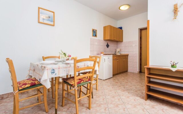 Beautiful Home In Kornic With Wifi And 2 Bedrooms