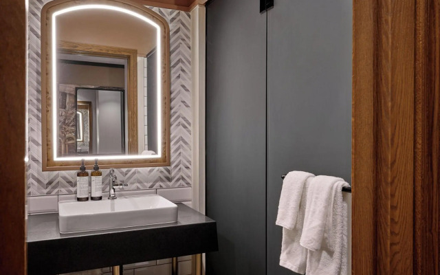 Detroit Foundation Hotel