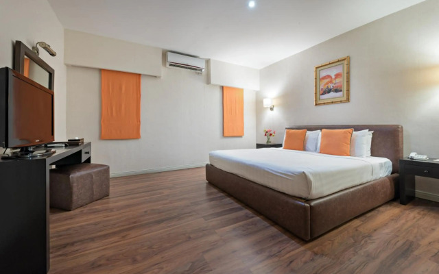 Court Meridian Hotel and Suites