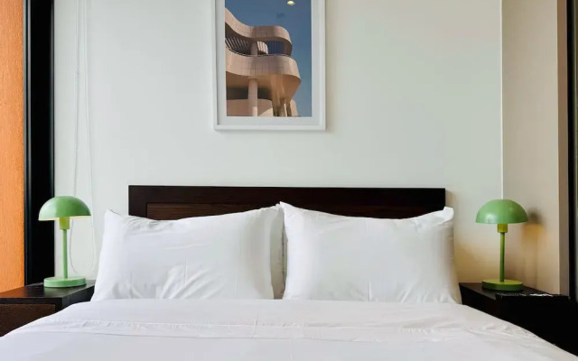 w Impressive 1BR in Bogota