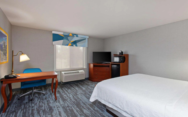 Hampton Inn & Suites Clovis-Airport North