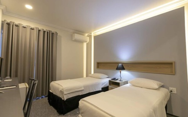 Da Vinci Hotel & Conventions