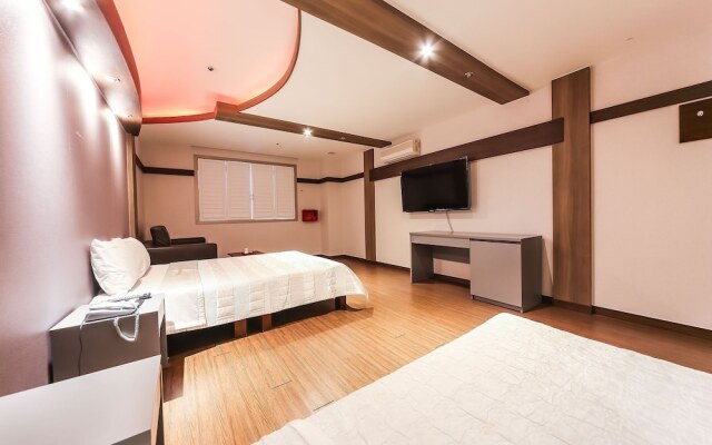 Gwangju Sangmu Hotel Utopia