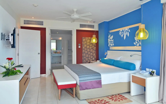 Grand Aston Cayo Las Brujas Beach Resort & Spa