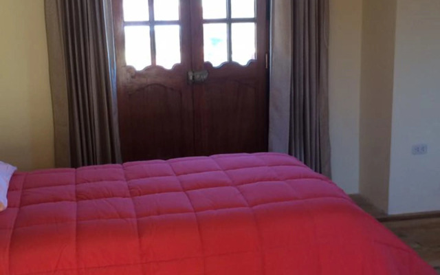 Munay Tika Family House