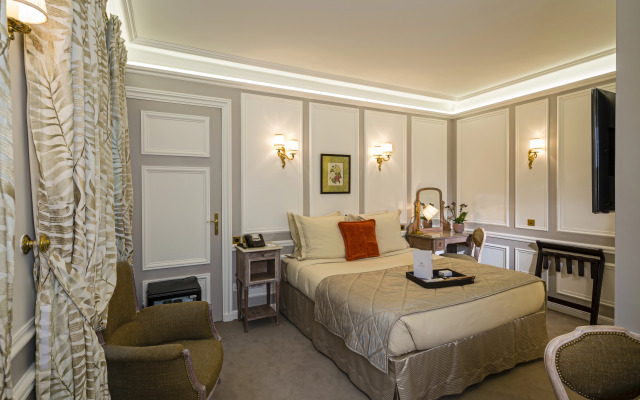 Hotel Regina Louvre