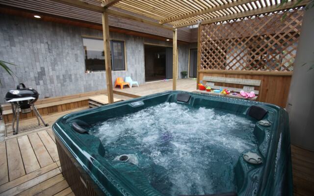 Jeju Bettoron Pension