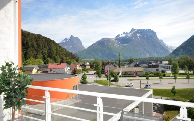 Grand Hotel - by Classic Norway Hotels