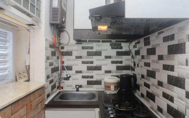 Well Furnished And Comfort Stay Studio At Amethyst Apartment