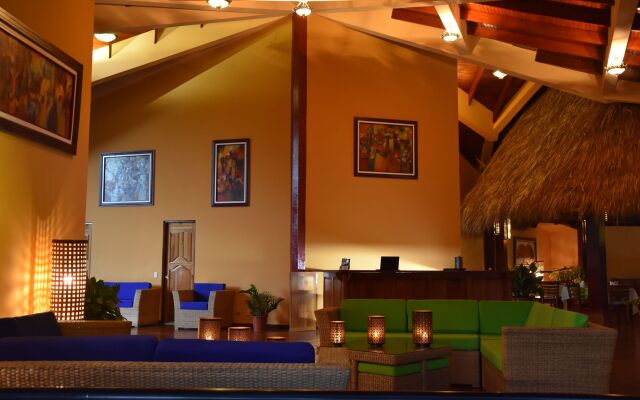 Papagayo Golden Palms Beachfront Hotel