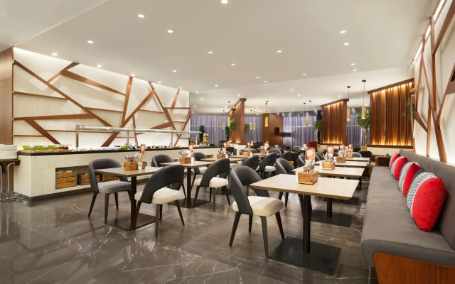 TRYP by Wyndham Dubai Hotel
