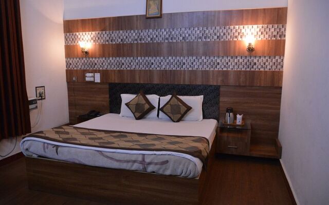 Hotel Goverdhan Palace