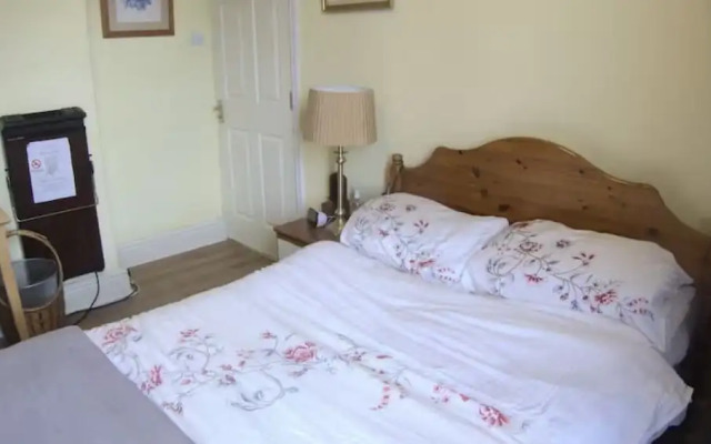 Ms McCreadys Guest House