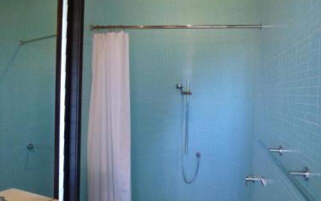 Hot Water Beach Bure Wera