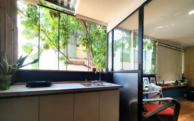 HoLo Bato SaiGon - Serviced HomeStay