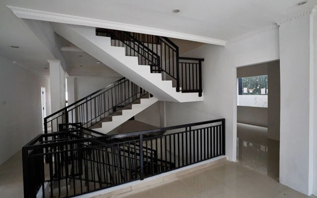 OYO 306 Koen Residence