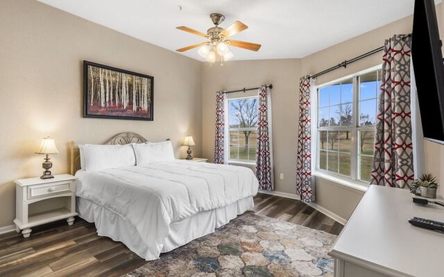 Cozy Family Resort Getaway