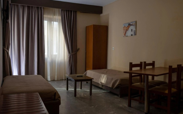 Ekavi Hotel