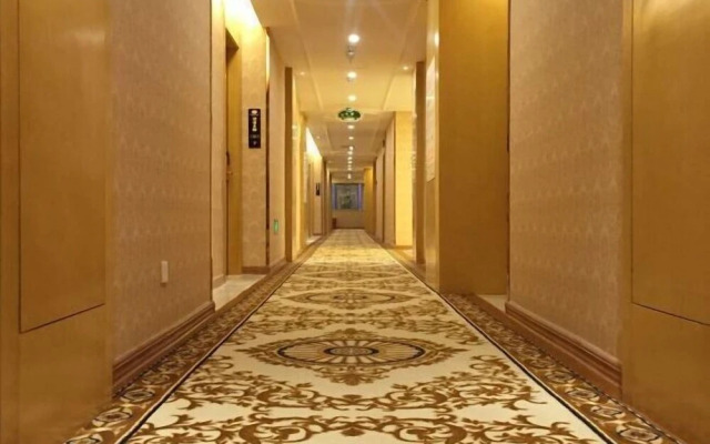 Vienna Hotel (Lingshan Liufengshan Pedestrian Street)