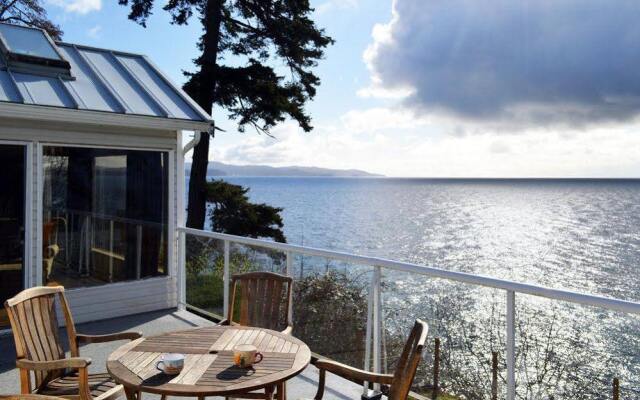 T'Sou-ke bye by BC Island Vacation Homes