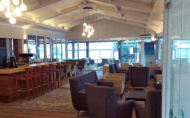 Akron Seascape Resort