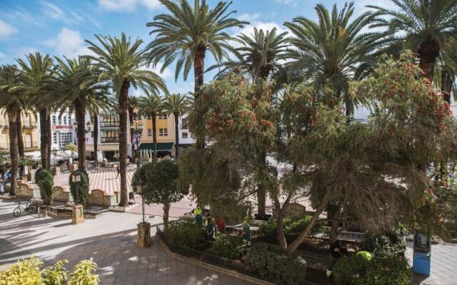 Estudio Plaza de la Laguna by Dulce