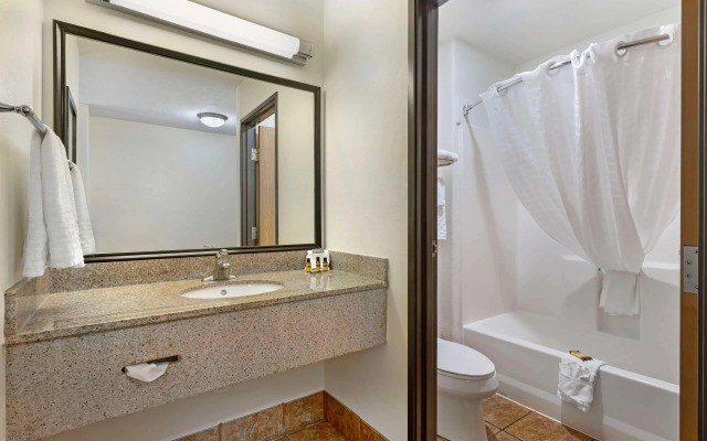 Best Western Plus Eagleridge Inn & Suites