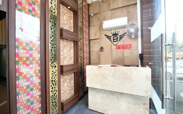 Oyo 18319 Hotel Boss
