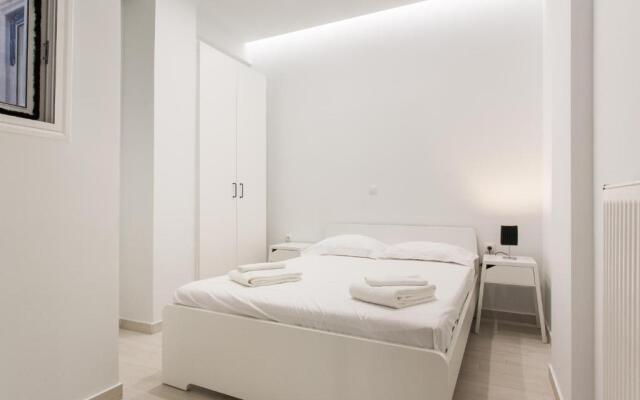 Minimal 2 BR near Olympic Stadium - 15 min walk