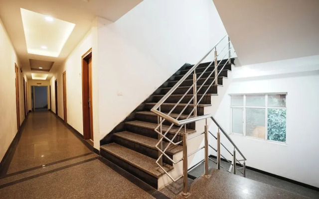 Hotel Peridot Near IGI Delhi Airport