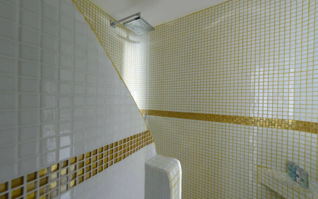 Abyssanto Suites & Spa