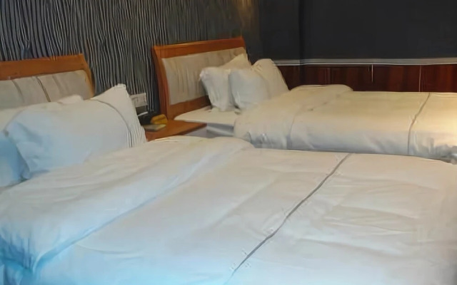 Yijia Holiday Hotel (Guangzhou Huadu Plaza subway station store)