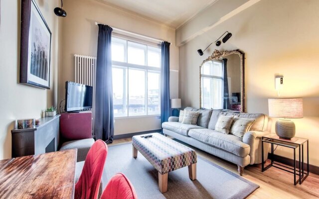 Lothian Road Apt With Castle View & Elevator