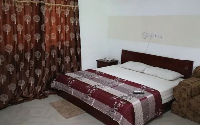 Pioneer Guest Lodge
