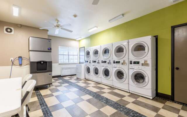 Studio 6 Bay City, TX