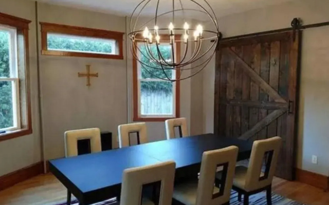 The Estates Bed & Breakfast