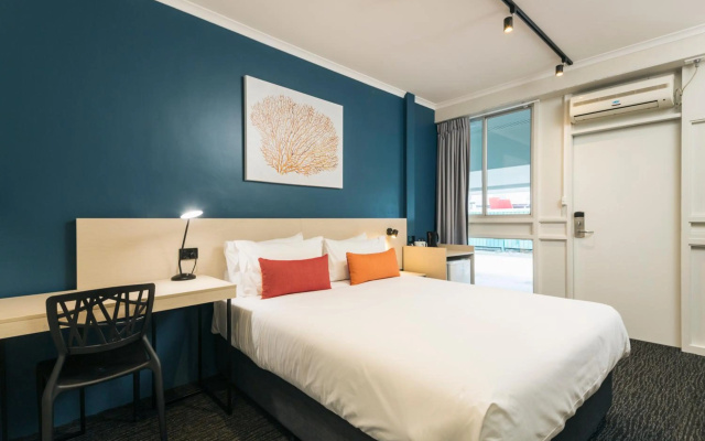 Nightcap at Edge Hill Tavern – Guest Rooms – Cairns