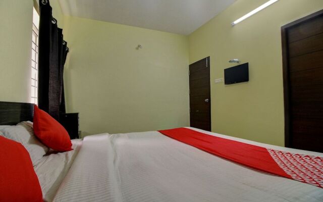 OYO 22536 Vishaak Inn