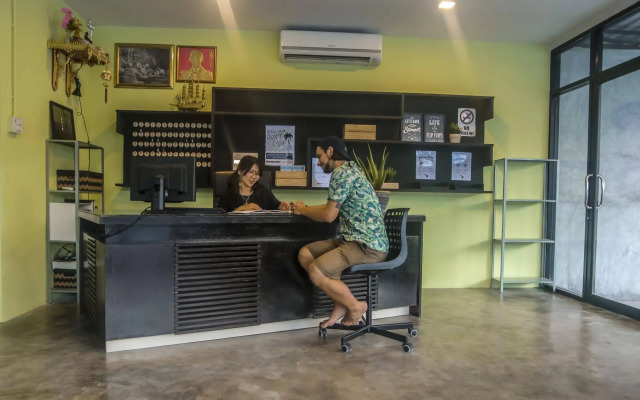 Phanganist Hostel