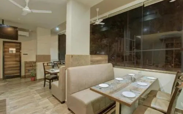 Laxman Residency by OYO