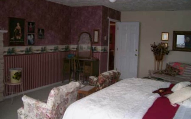 The Lake House Bed and Breakfast