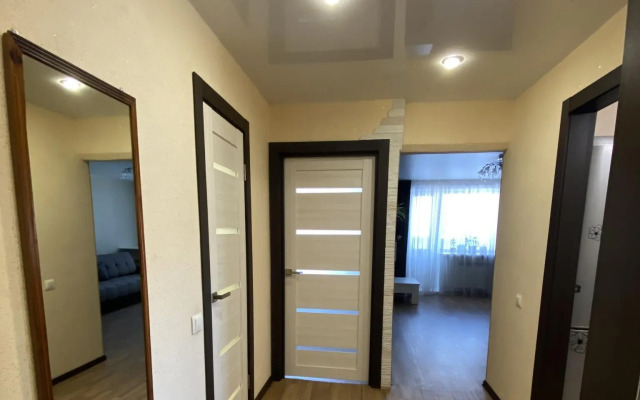 Желтый Нарцисс на улице Лесная