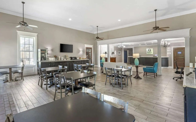 Quality Inn & Suites Santee