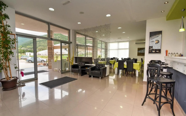 Hotel Novi