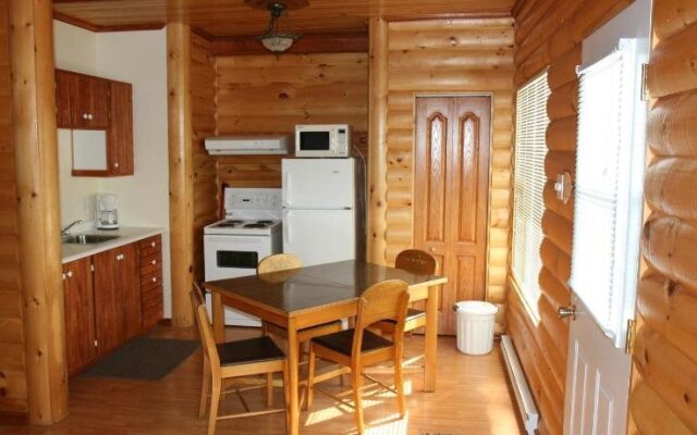 Motel Les Chalets Bo-Fleuve