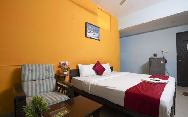 iROOMZ Grand Aarvi Suites