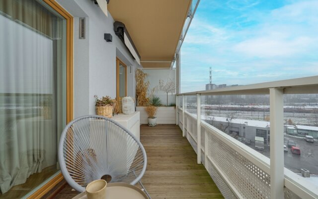Krakowska Apartment by Renters Prestige