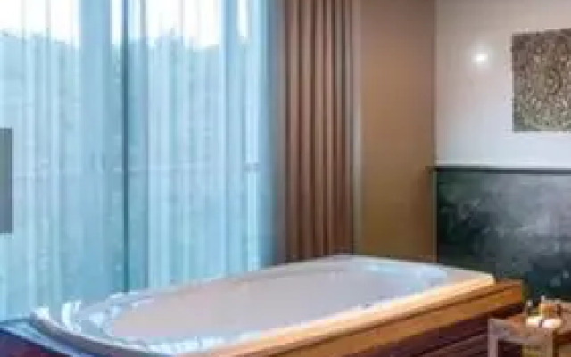 Grand Luxxe 3BR Loft